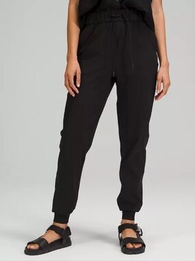 Lululemon Stretch High-Rise Joggers